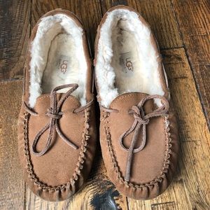 UGG Dakota Moccasin Tan/Brown Women’s Size 5